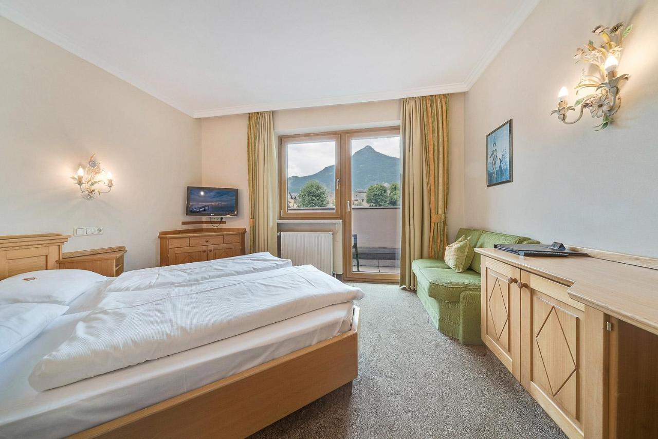 Gasthof Hotel Hauslwirt โกลลิง อันแดร์ ซัลซาค ภายนอก รูปภาพ